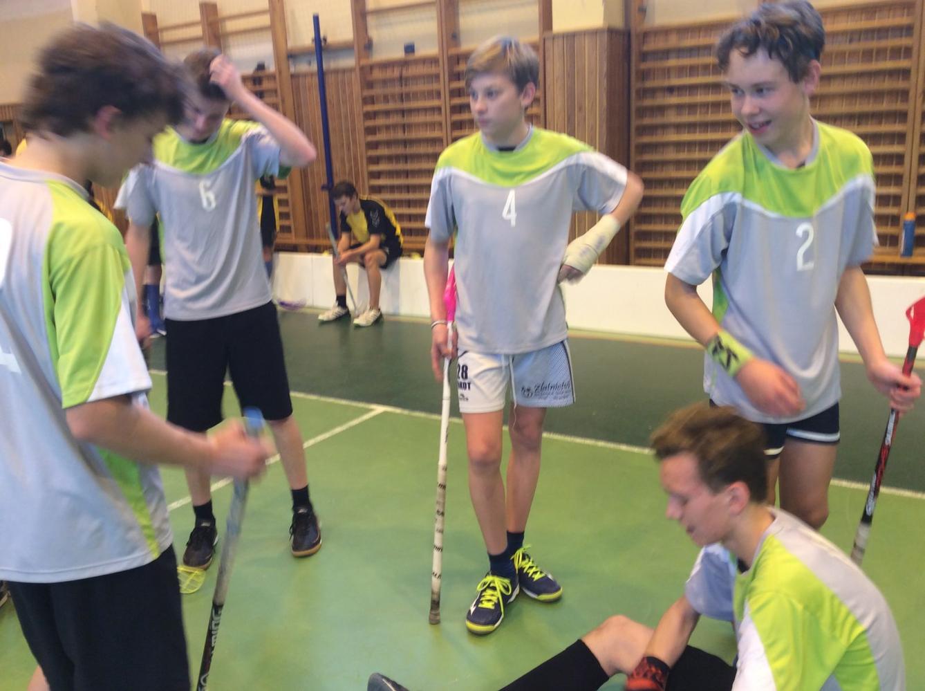 Postup florbalistů do kraje - 15