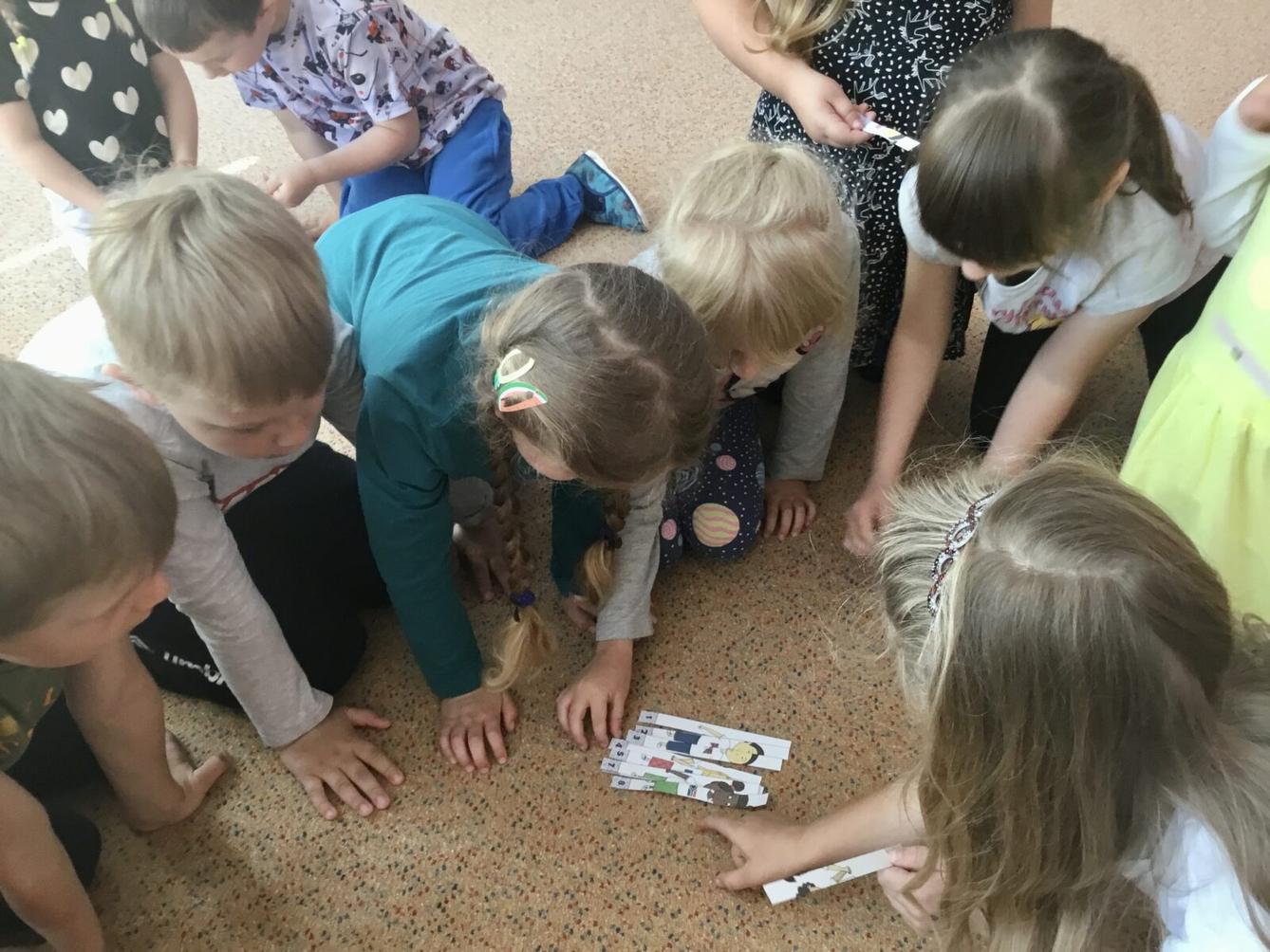 SOVIČKY: ,,DĚTI MAJÍ SVÁTEK" - 1