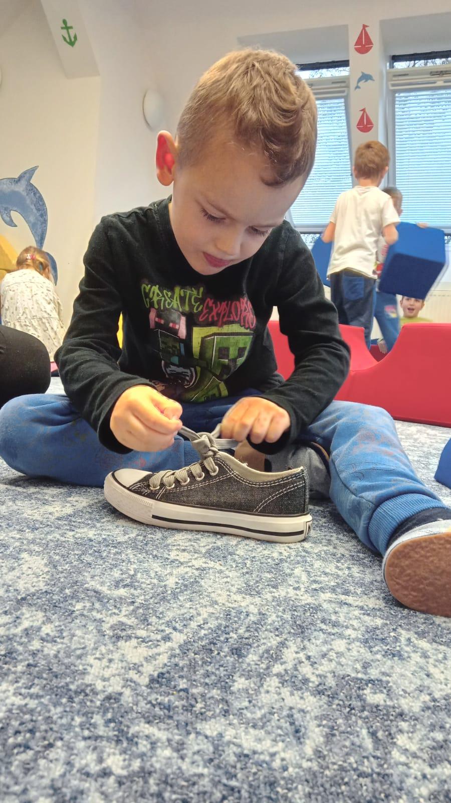 Soutěž o zlatou tkaničku - 3