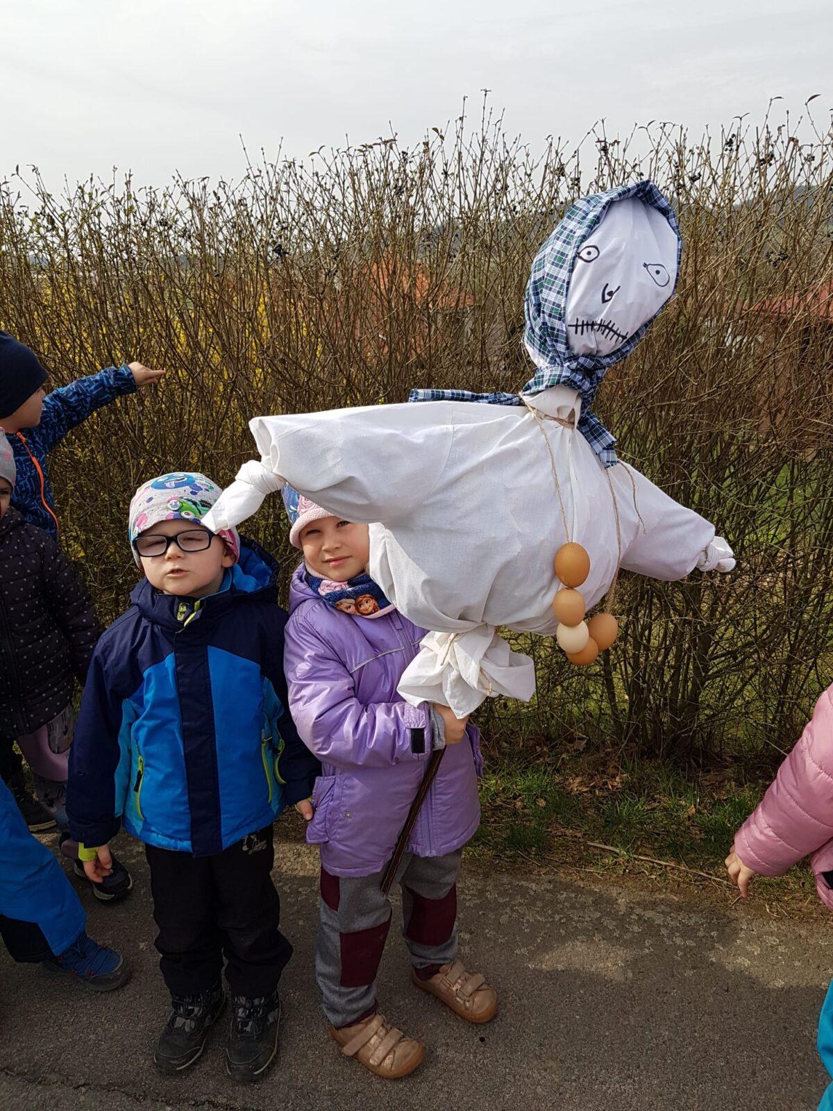 VYNÁŠENÍ  MORANY - 4