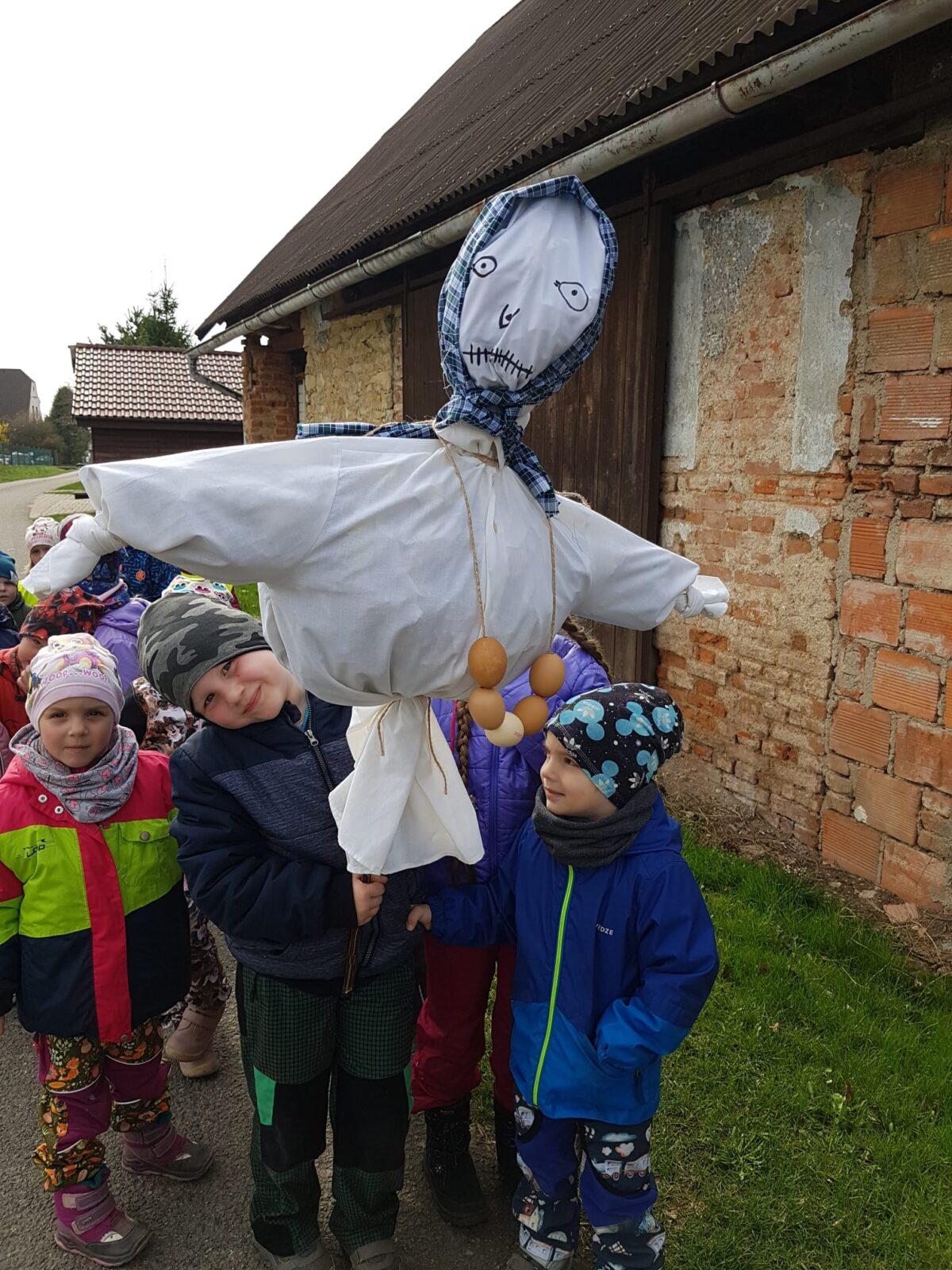 VYNÁŠENÍ  MORANY - 5