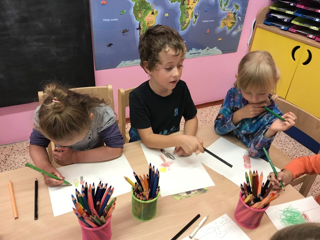 SOVIČKY: ,,LES" - 6