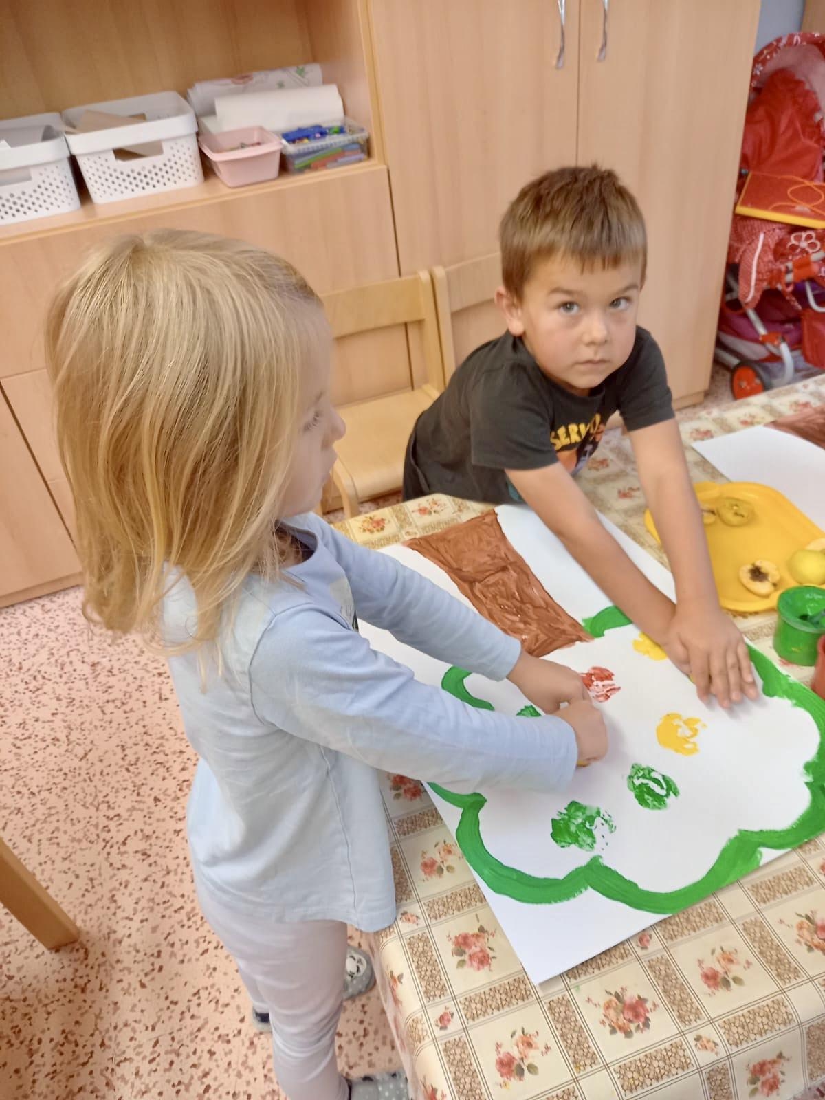 SOVIČKY: ,,ČAS JABLÍČKOVÉ VŮNĚ" - 3