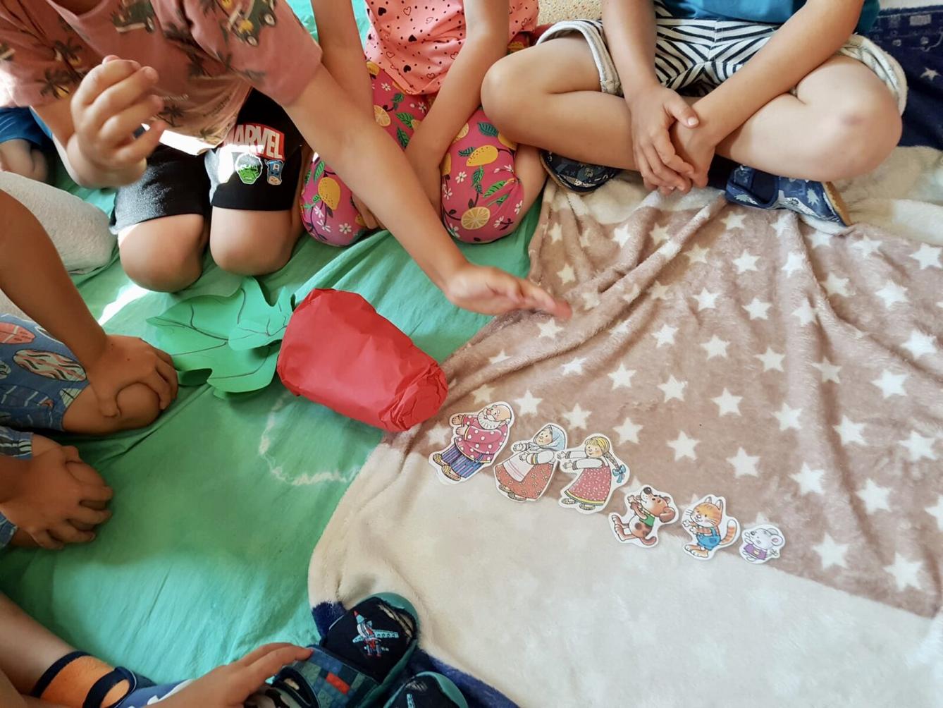 sovičky: ,,z pohádky do pohádky" - 8