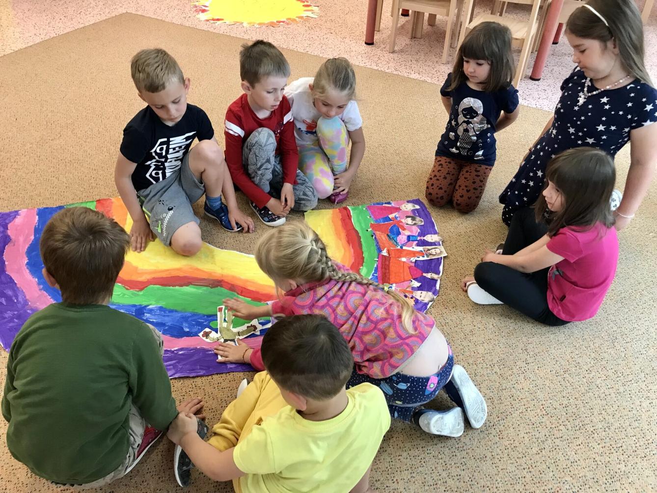 SOVIČKY: ,,DĚTI MAJÍ SVÁTEK" - 9