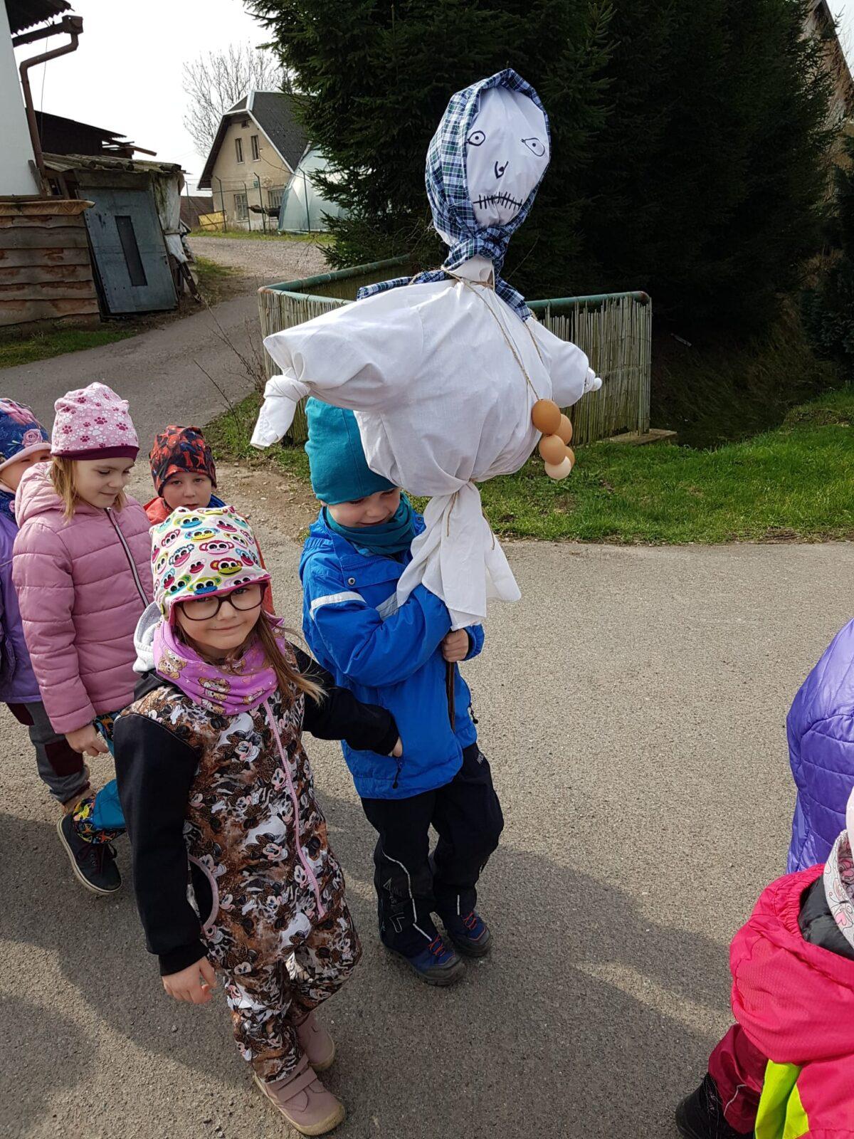 VYNÁŠENÍ  MORANY - 11