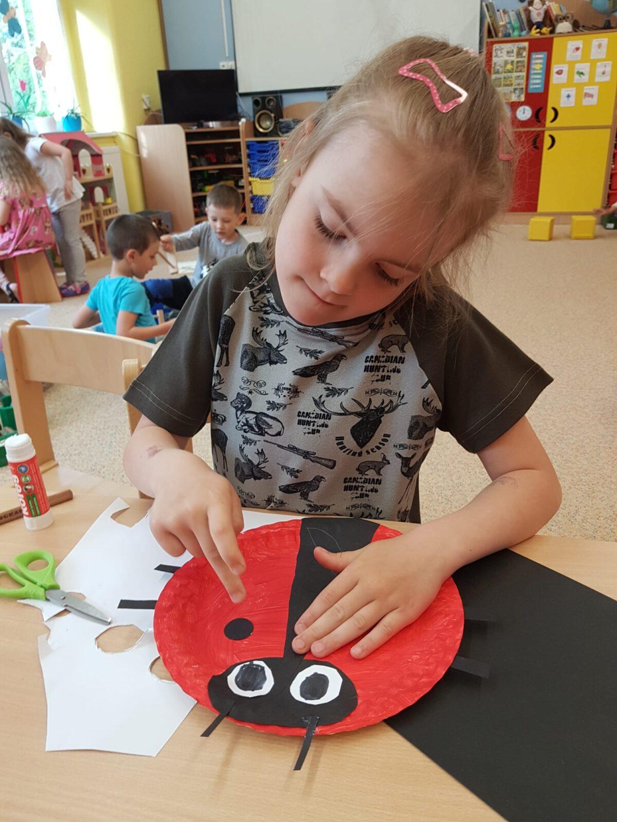 SOVIČKY: ,,JARNÍ LOUKA" - 12