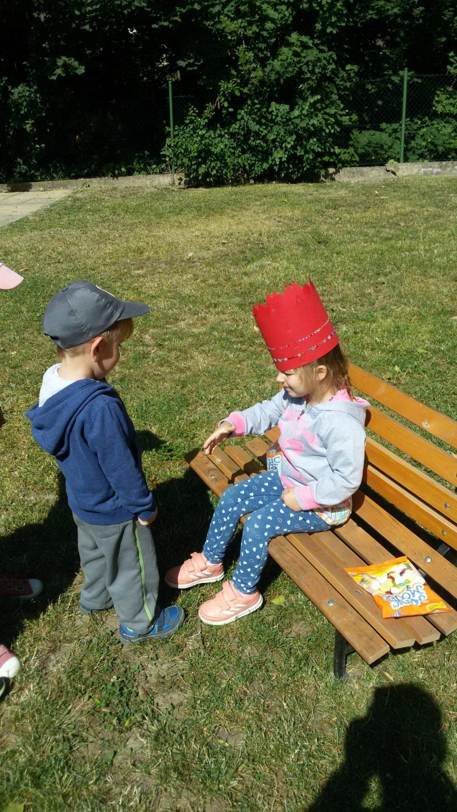 Broučci slaví: Sofinka měla narozeniny - 16