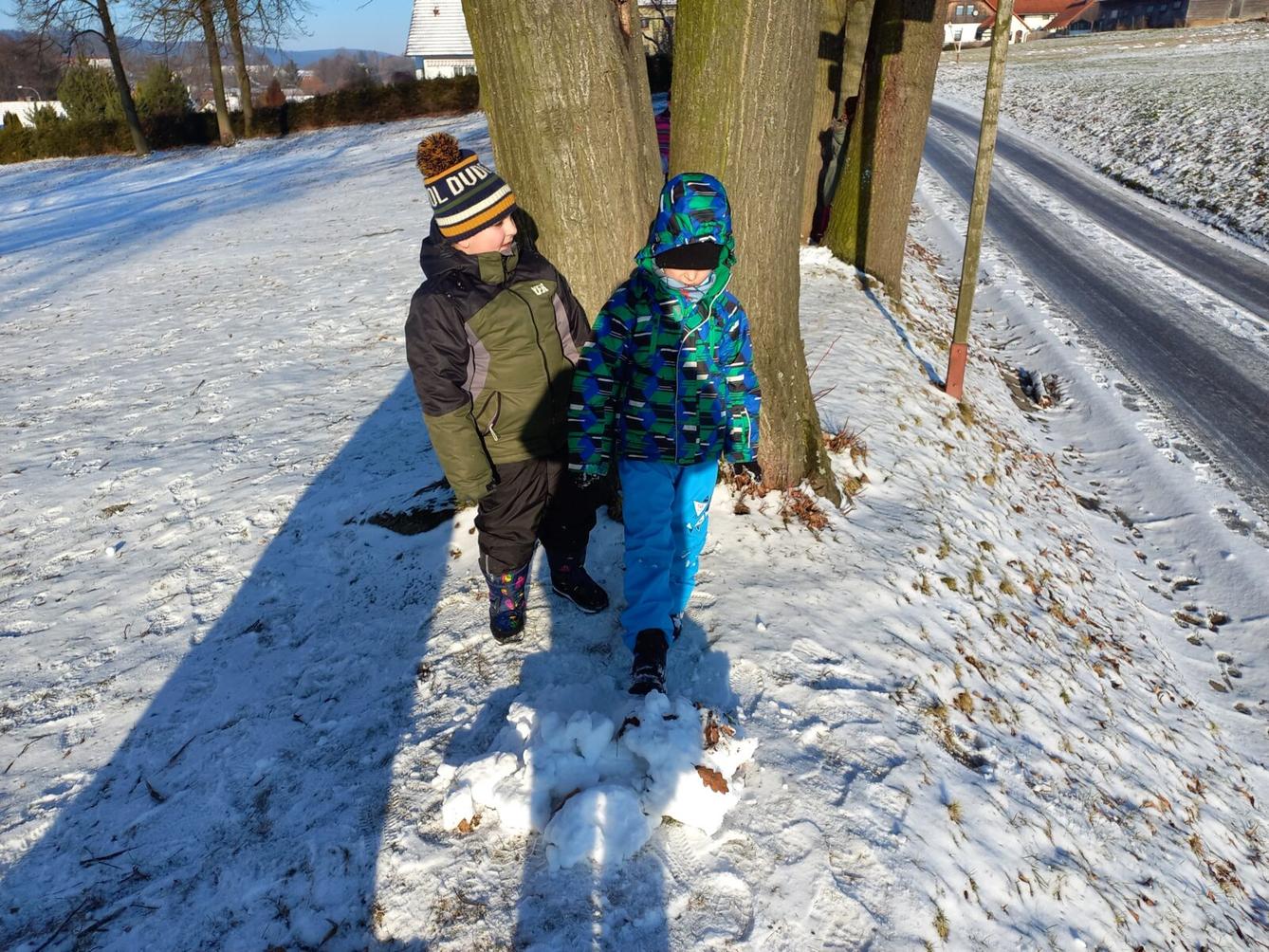 Prvňáčci - tělocvik na sněhu - 8