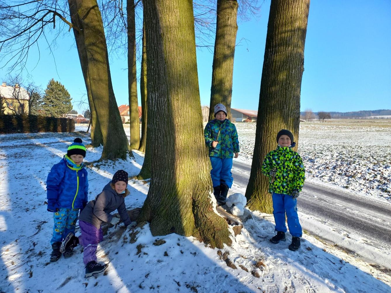 Prvňáčci - tělocvik na sněhu - 11