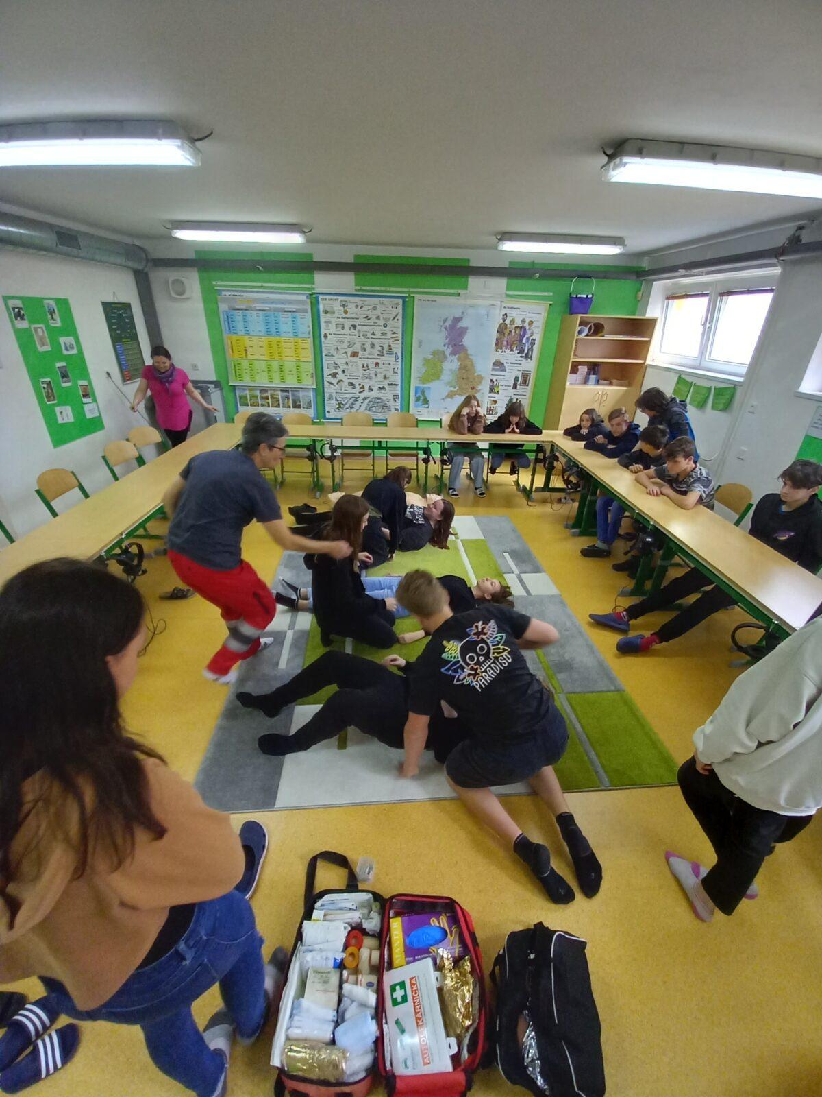 1. pomoc v 8. třídách - 3