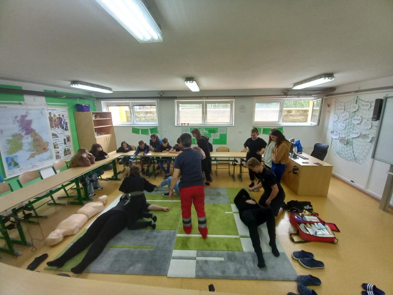 1. pomoc v 8. třídách - 4