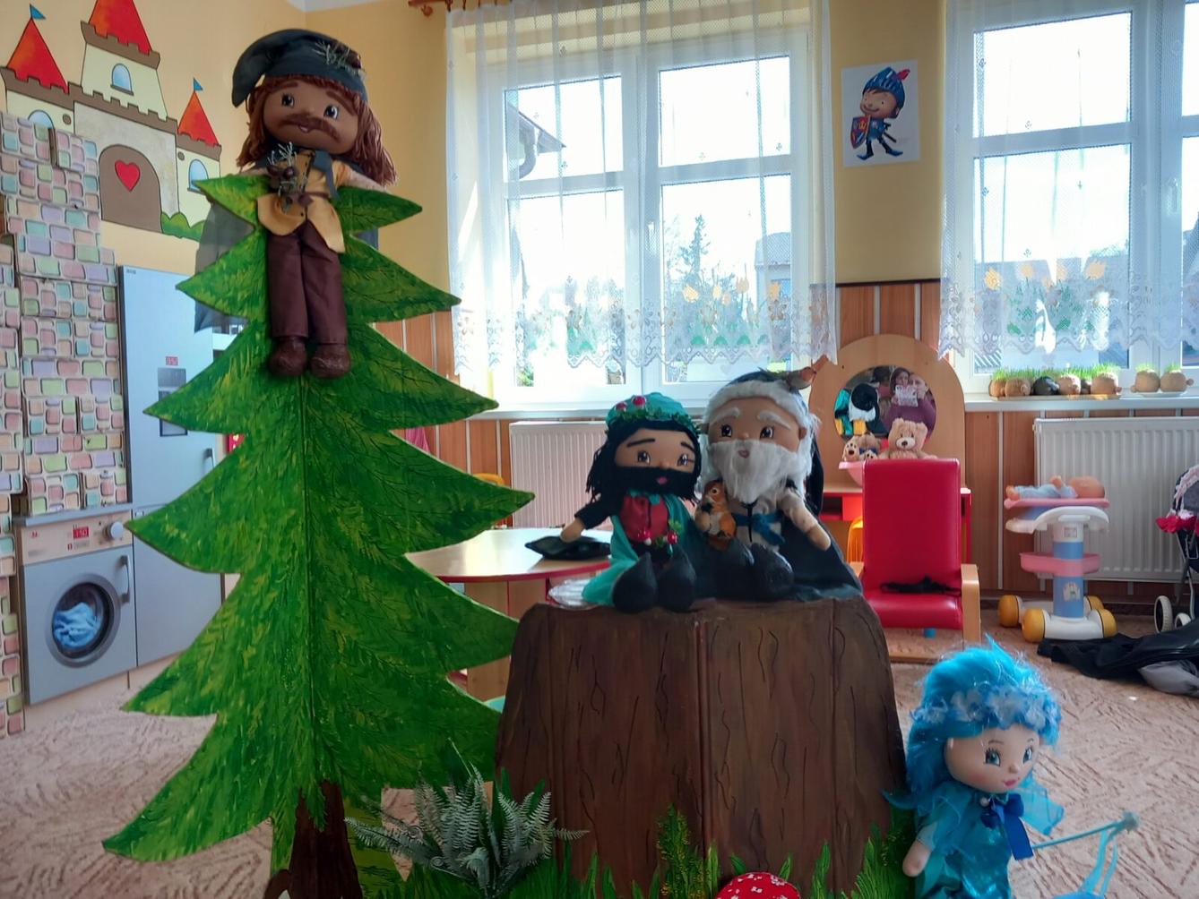 Divadélko U dvou sluncí- „Se skřítky do lesa“ - 18