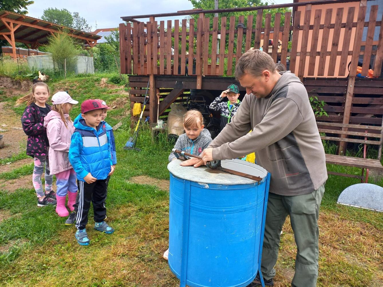 Den se včelami 2. třída - 8