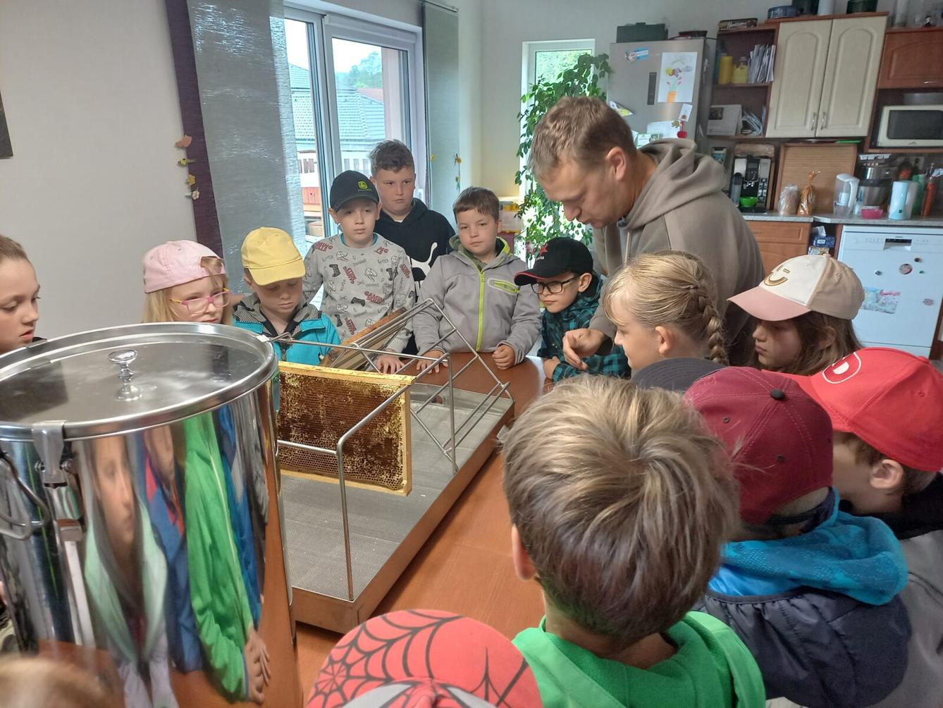 Den se včelami 2. třída - 10