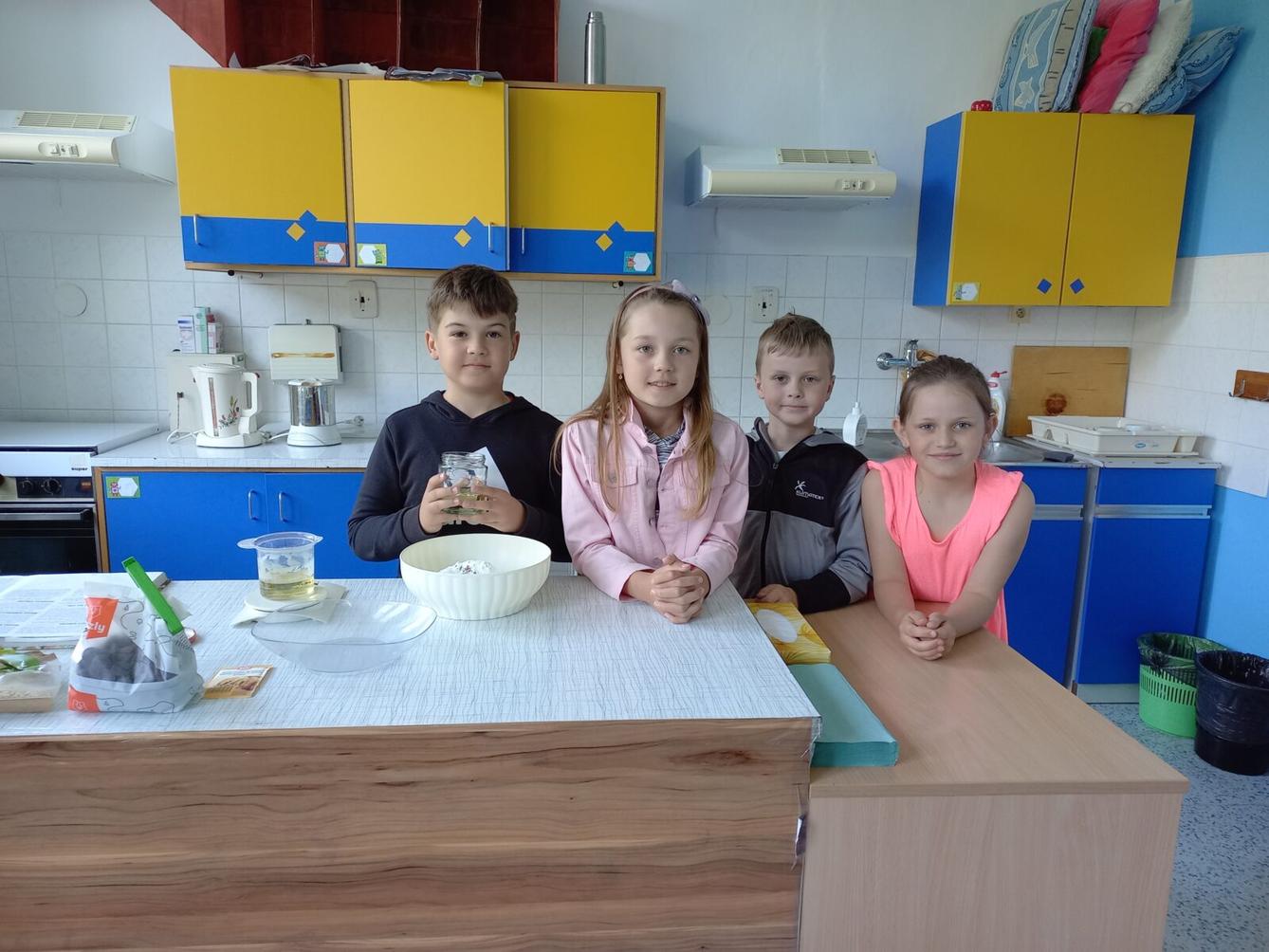 Druháčci pečou pro tatínky - 2