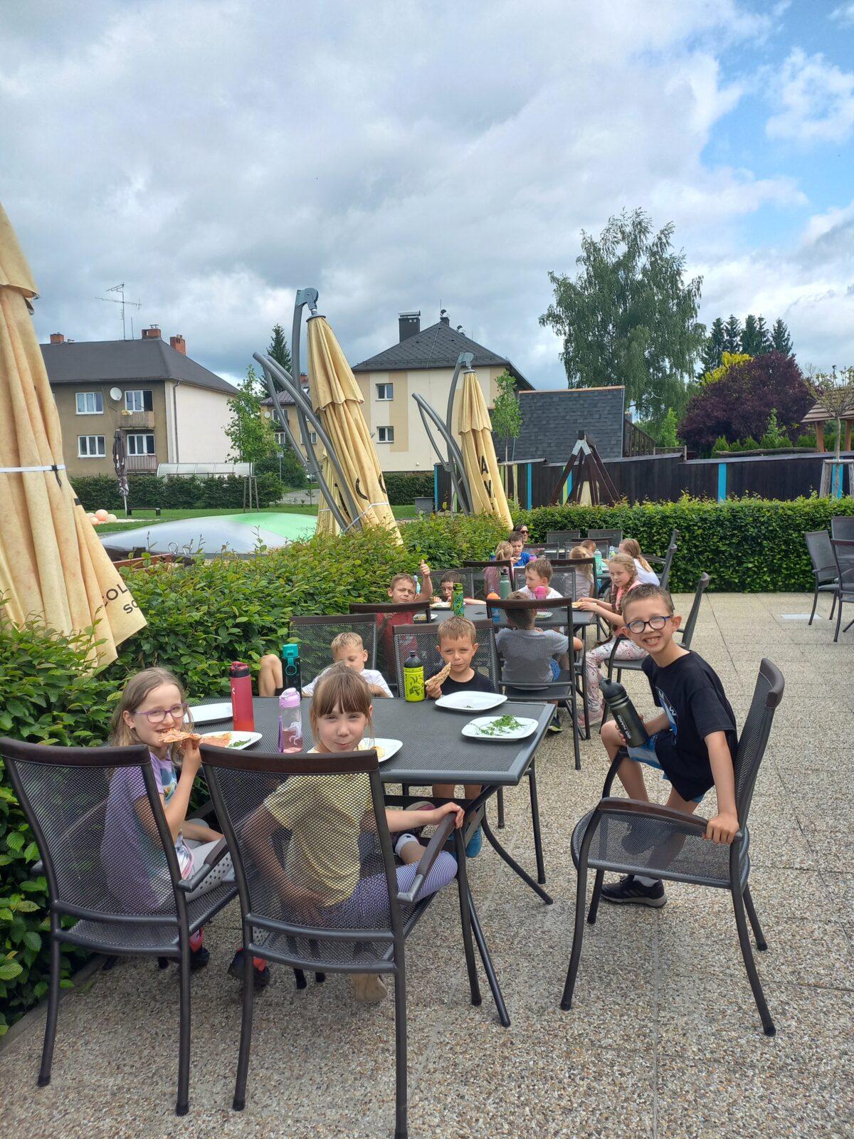 Prvňáčci na výletě ve Skipi - 13