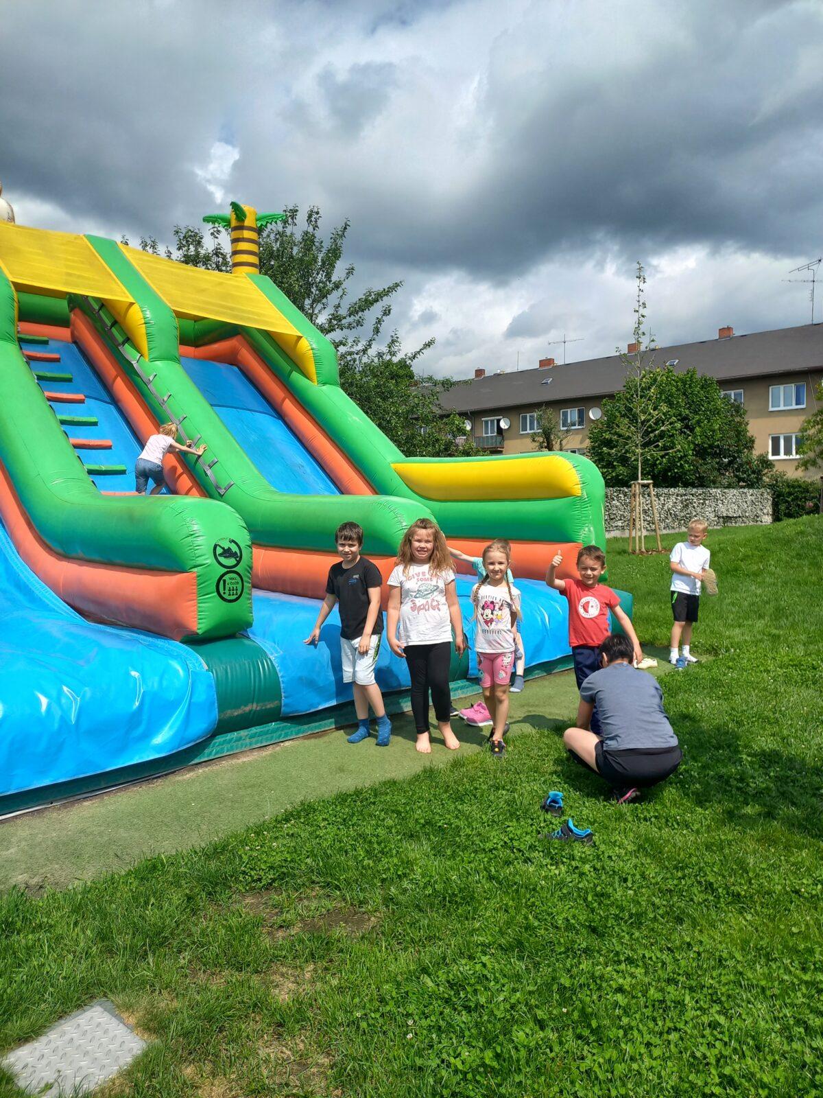 Prvňáčci na výletě ve Skipi - 17