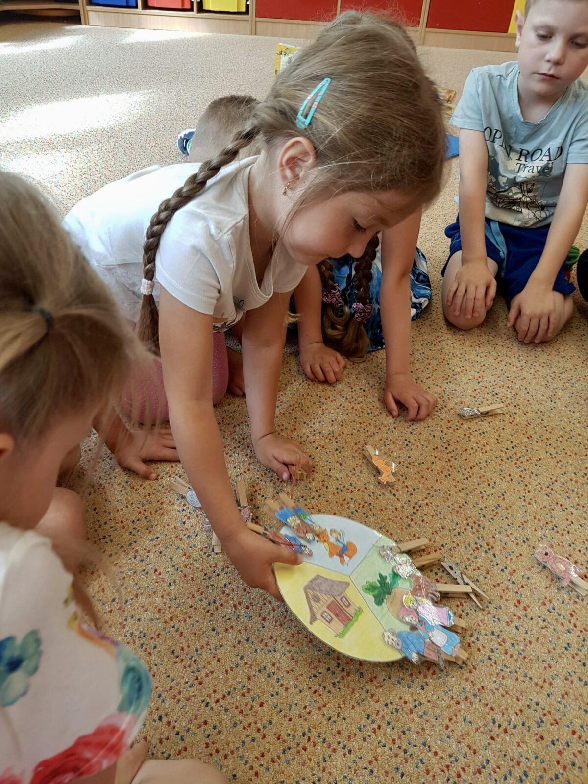 sovičky: ,,z pohádky do pohádky" - 22