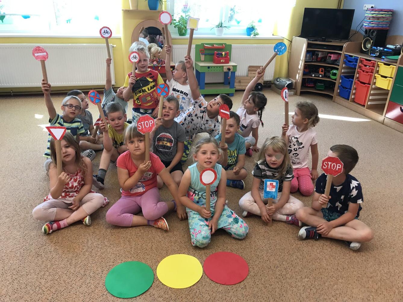 SOVIČKY: ,,AUTÍČKOVÁ ŠKOLKA" - 16