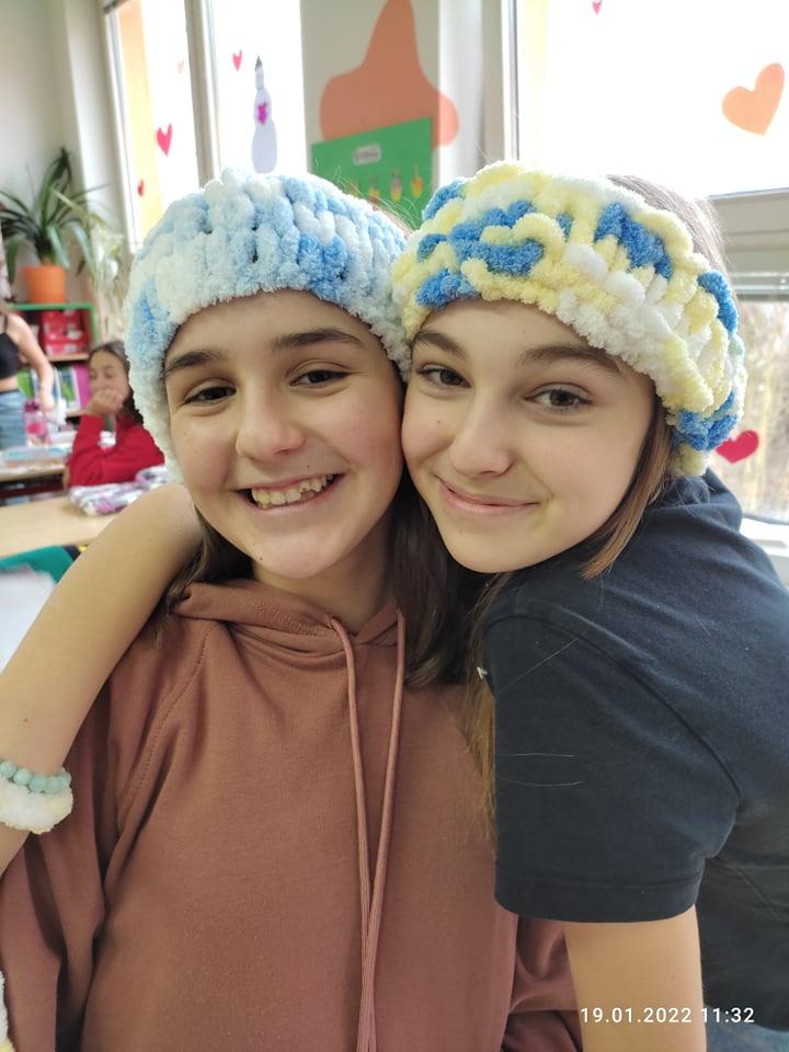 PLETEME NÁKRČNÍKY :) - 3