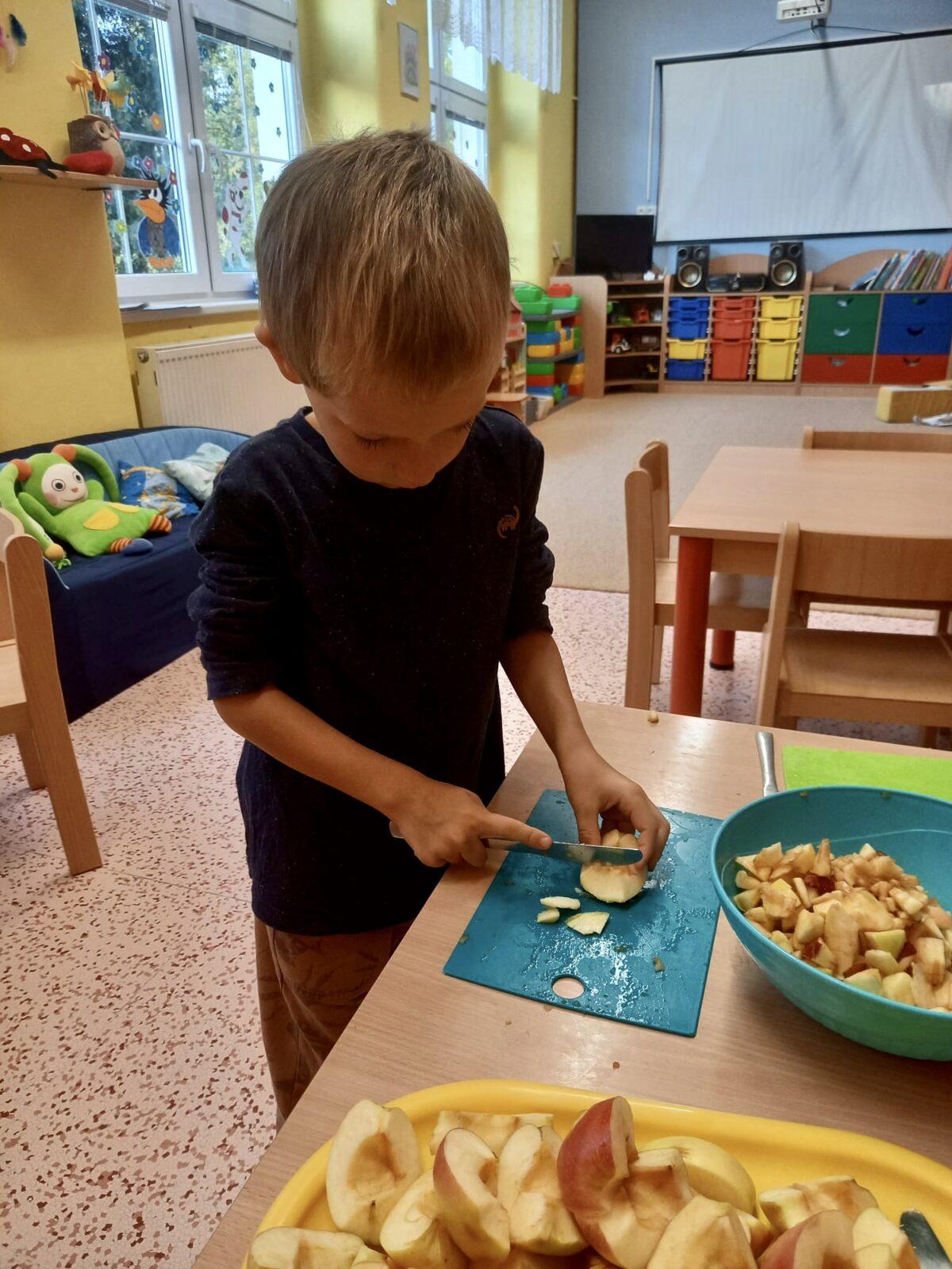 SOVIČKY: ,,ČAS JABLÍČKOVÉ VŮNĚ" - 5