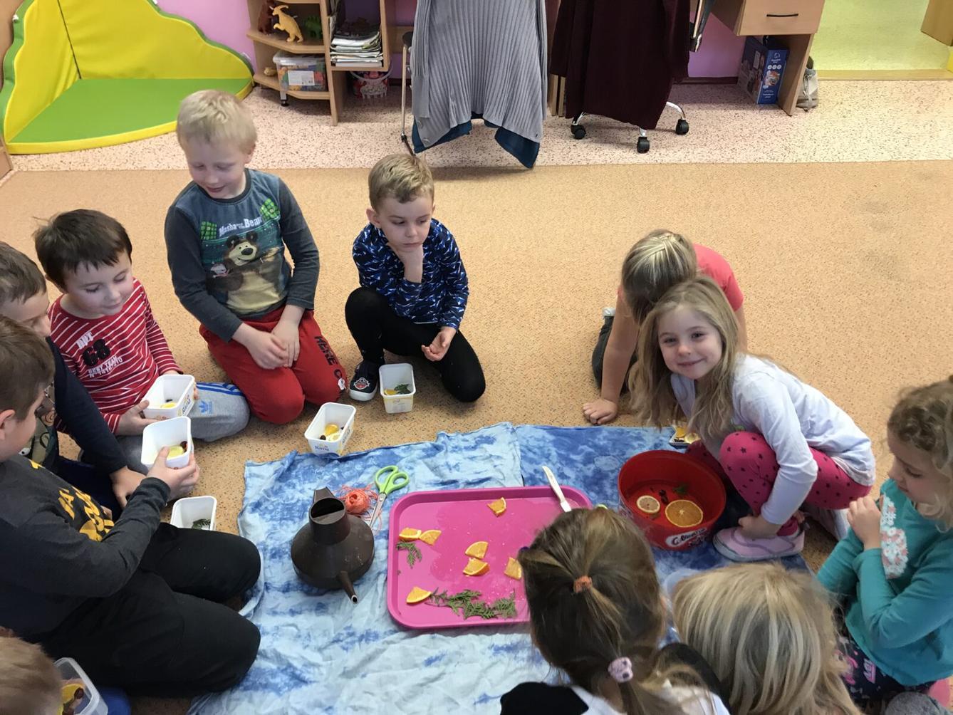 SOVIČKY: ,,VOŇAVÉ OZDOBY Z LEDU" - 18