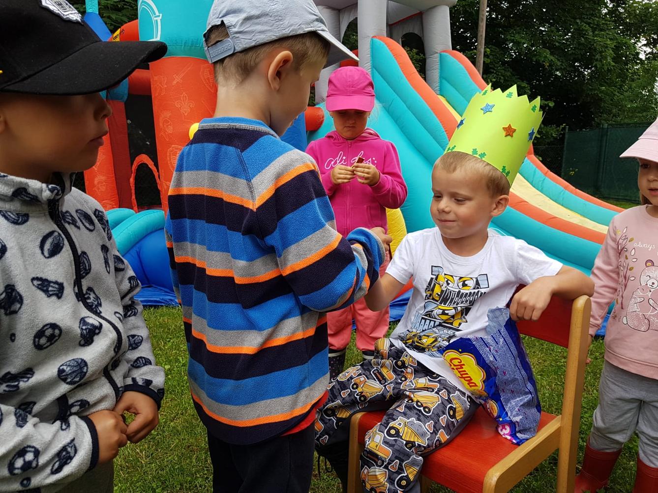 SLAVÍME: MAREČEK MÁ NAROZENINY - 23