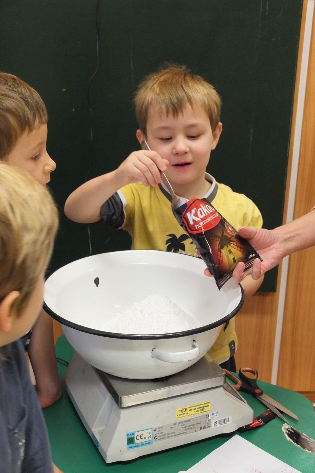 Pečení perníčků 2017 - 5