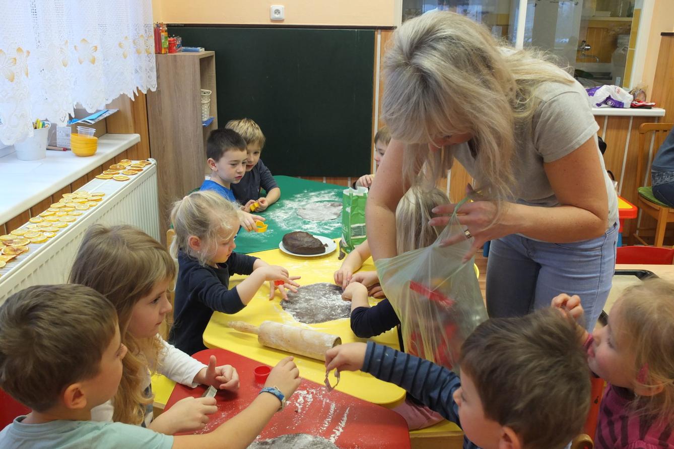 Pečení perníčků 2017 - 14