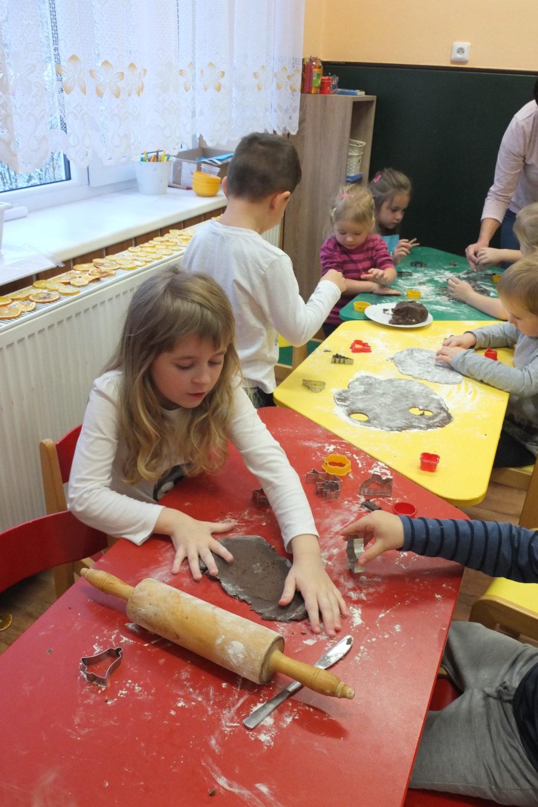 Pečení perníčků 2017 - 25