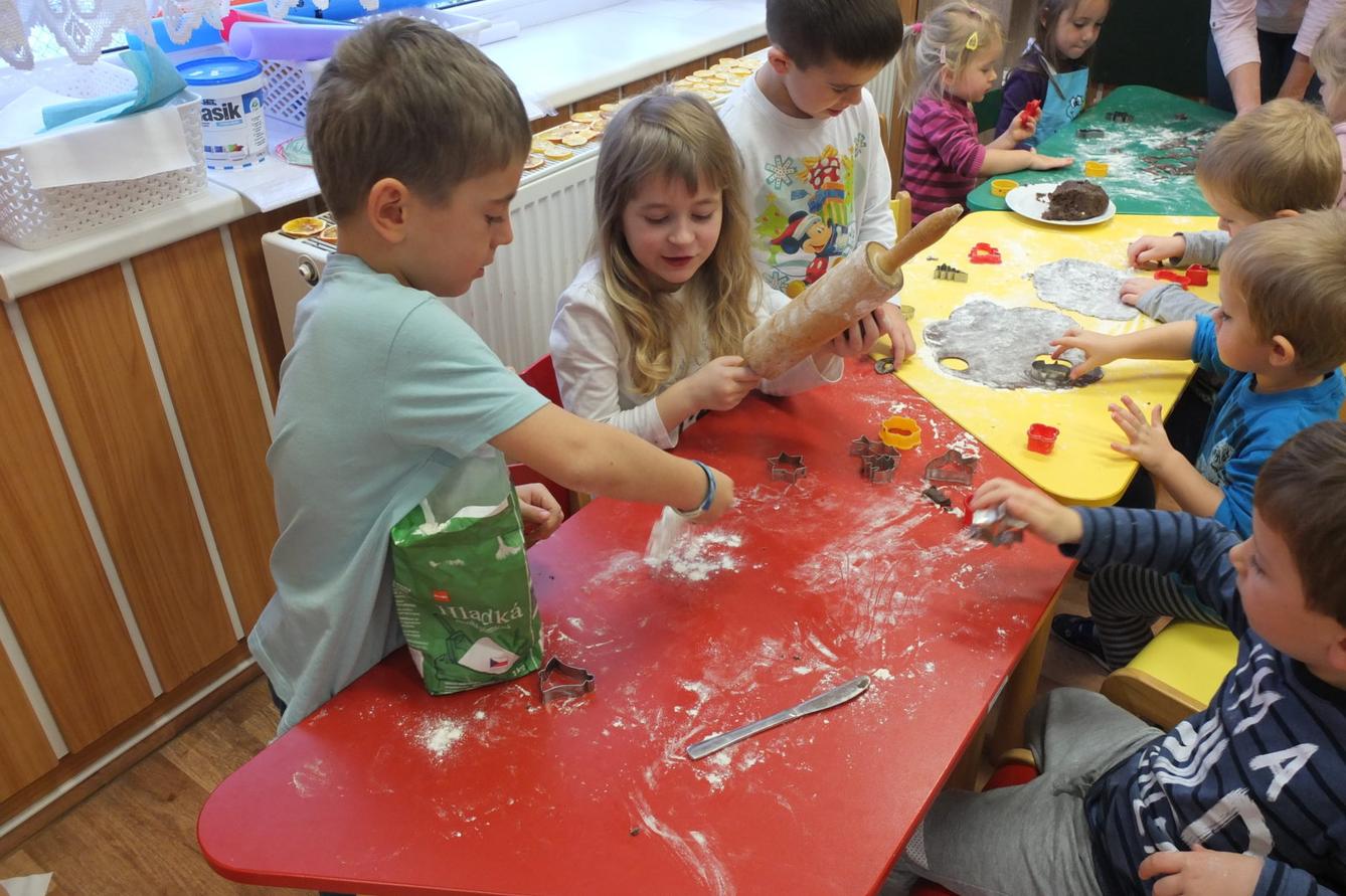 Pečení perníčků 2017 - 26