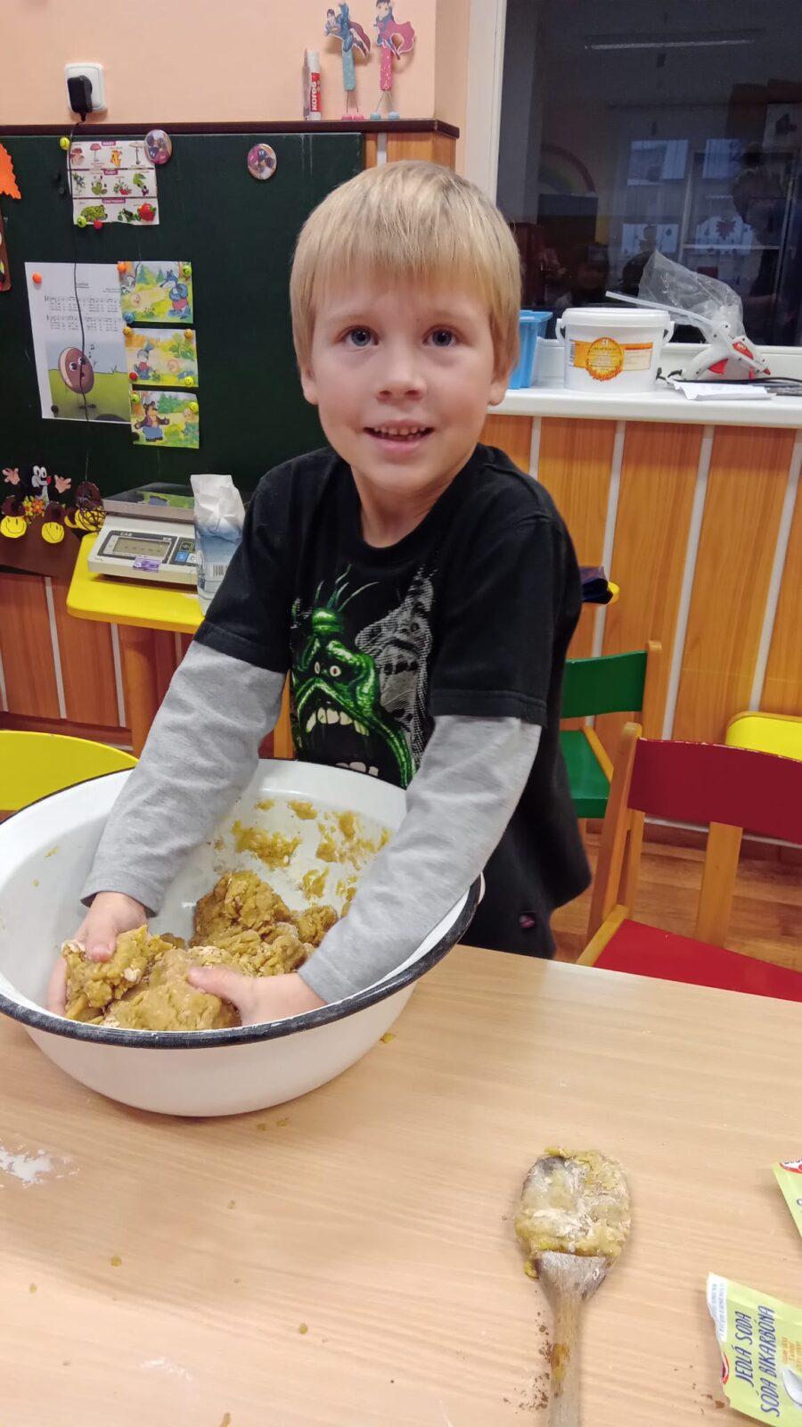 Pečení perníčků - 3