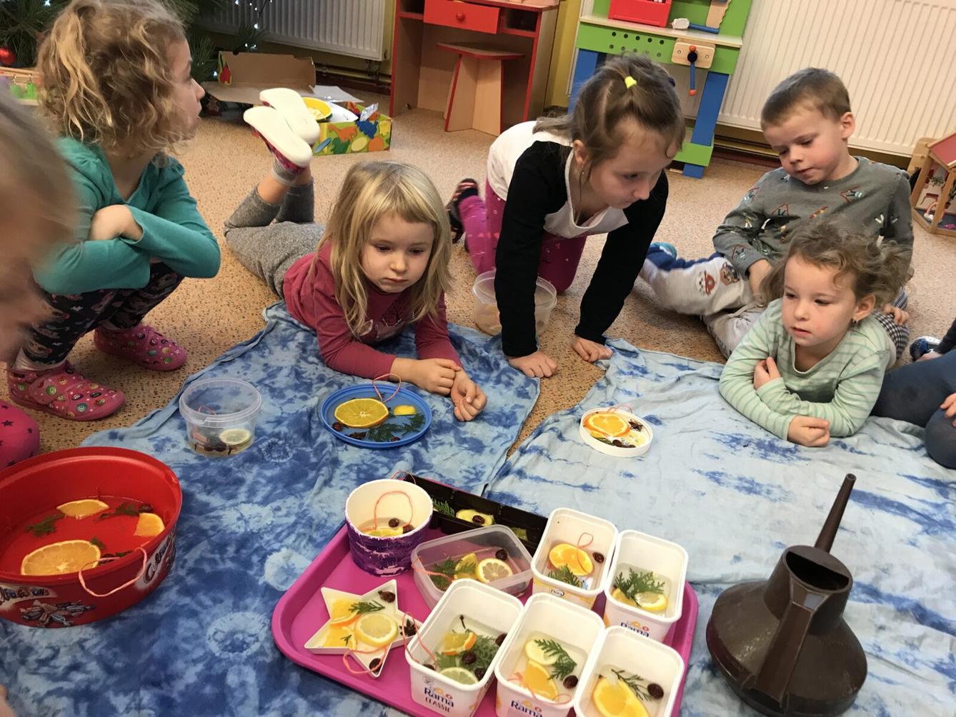 SOVIČKY: ,,VOŇAVÉ OZDOBY Z LEDU" - 19