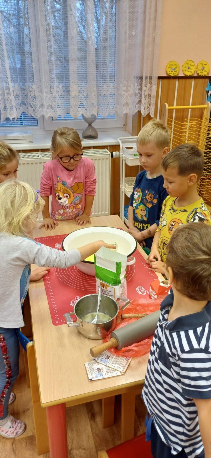 pečení svatomartinských rohlíčků - 8