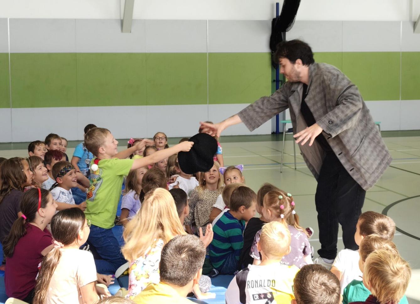 8. 9. Divadélko pro školy, I. stupeň - 5