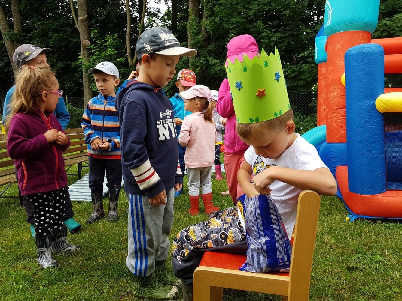 SLAVÍME: MAREČEK MÁ NAROZENINY - 28