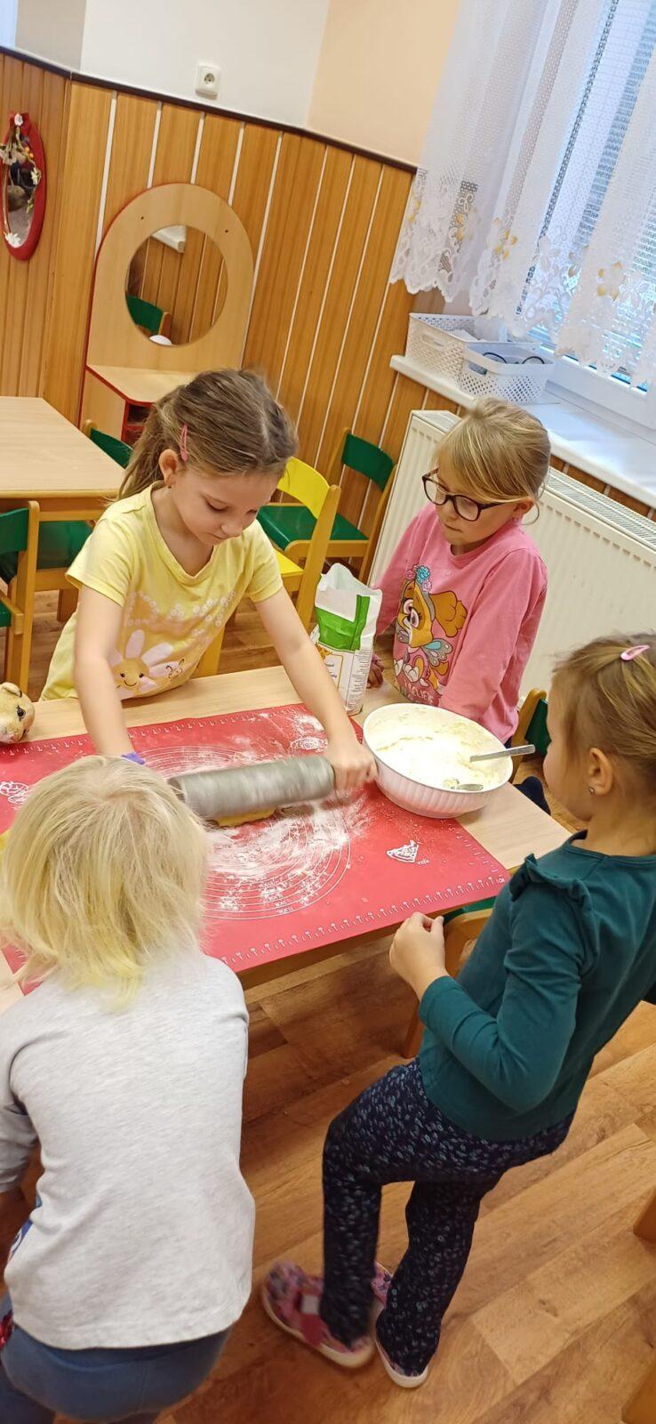 pečení svatomartinských rohlíčků - 9