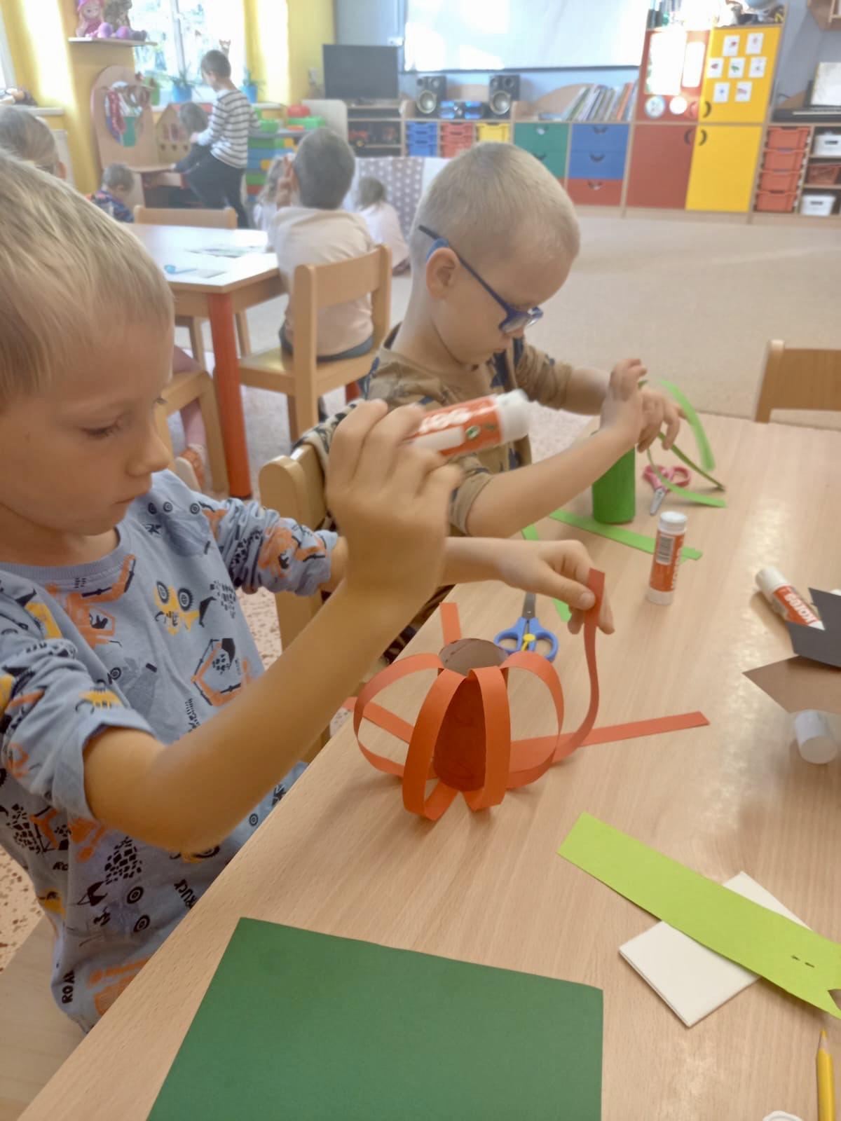 SOVIČKY: ,,ČAS JABLÍČKOVÉ VŮNĚ" - 10