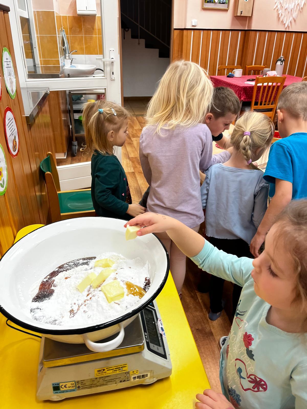 pečení perníčků - 11