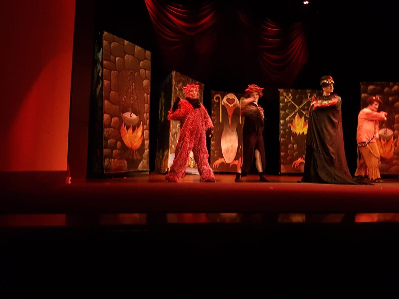 NÁVŠTĚVA DIVADLA: ,,ČERTŮV ŠVAGR" - 10