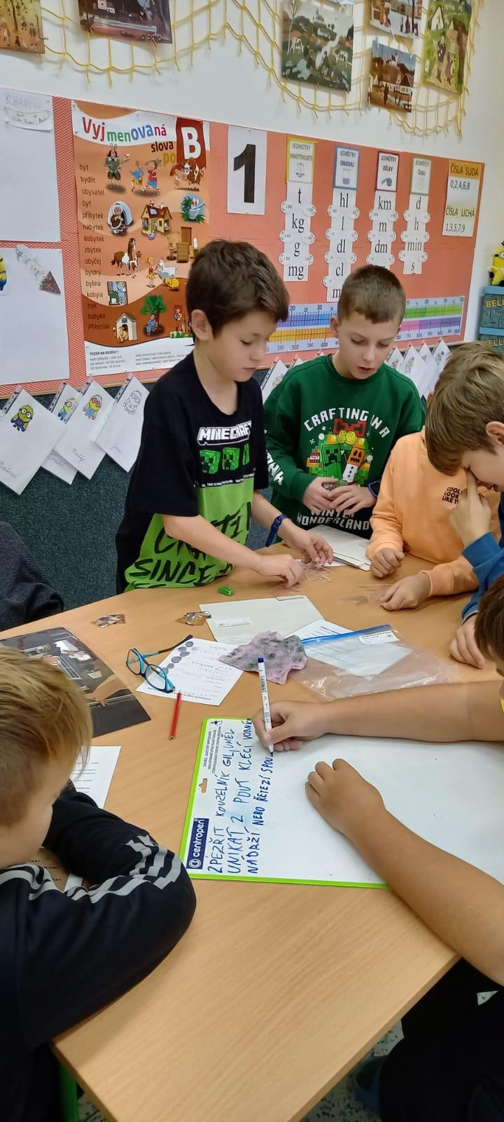 Detektivové ze IV. třídy - 8