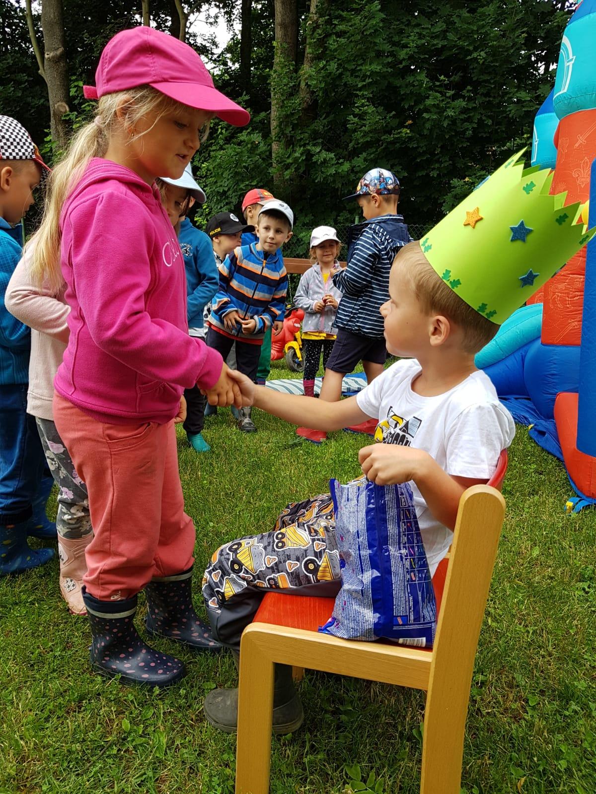 SLAVÍME: MAREČEK MÁ NAROZENINY - 31