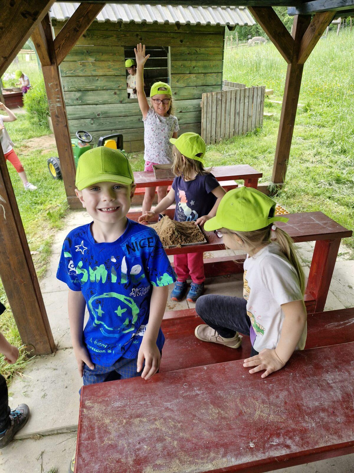 VÝLET NA BABIČČIN STATEK - 96