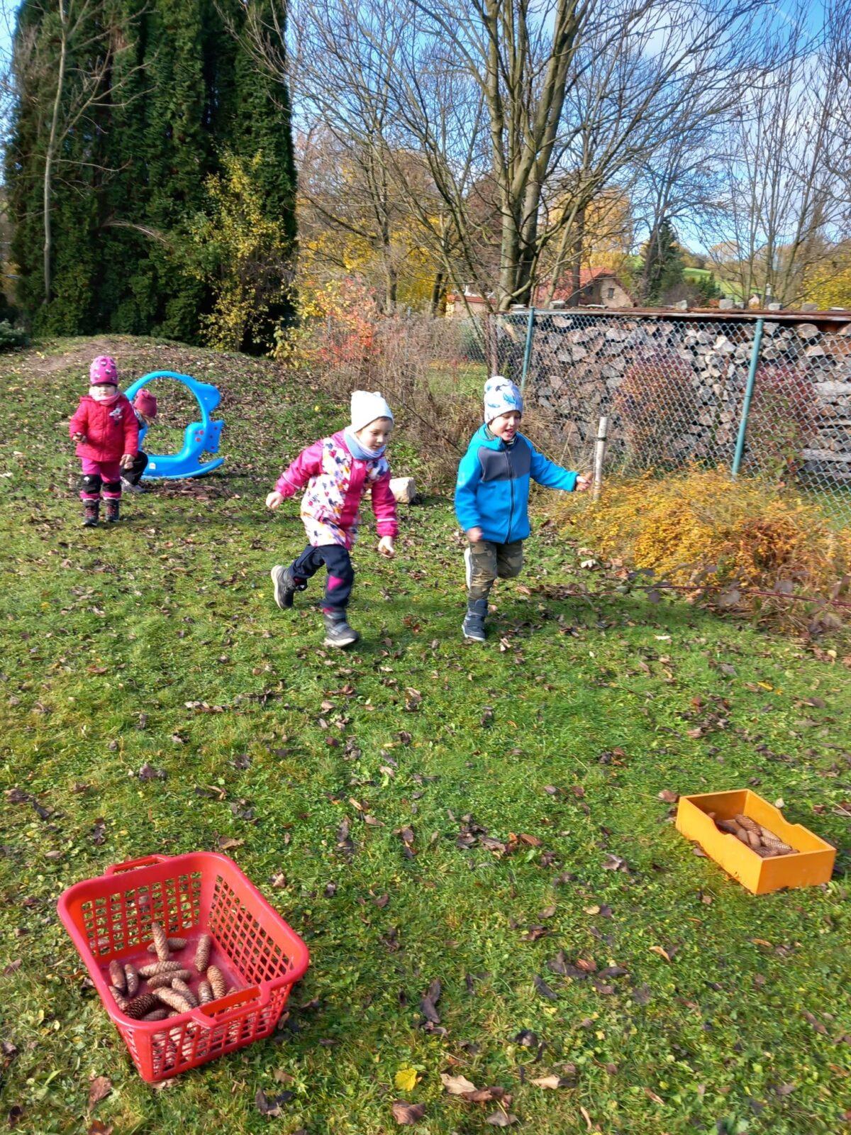 podzimní hry na zahradě - 20