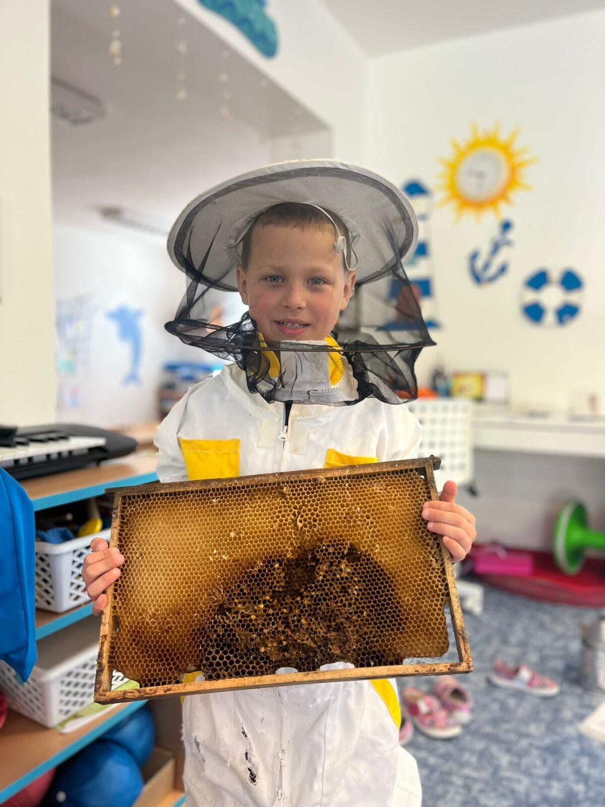 včelky u námořníků - 8