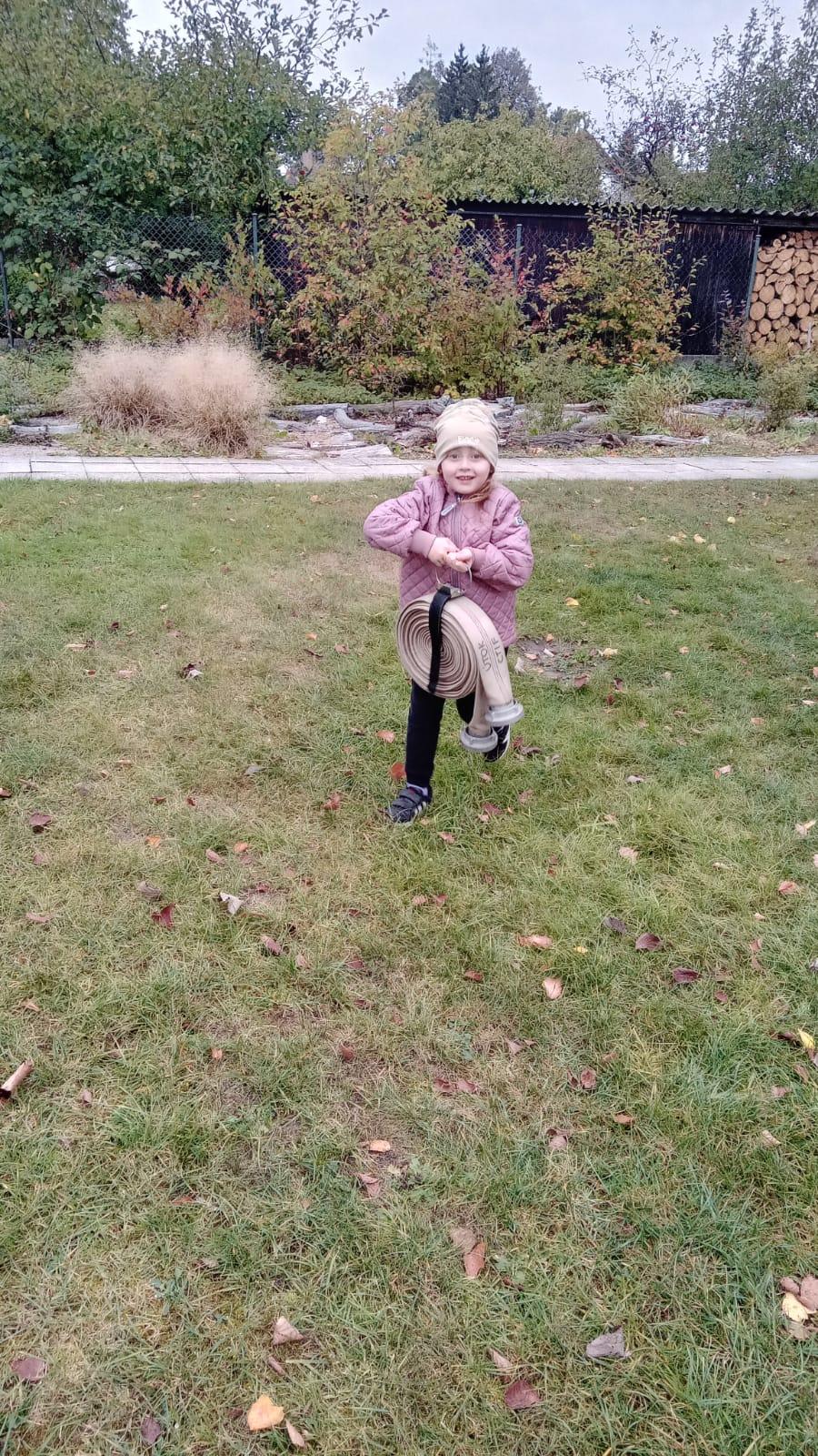 Návštěva dobrovolných hasičů v naší školce... - 23