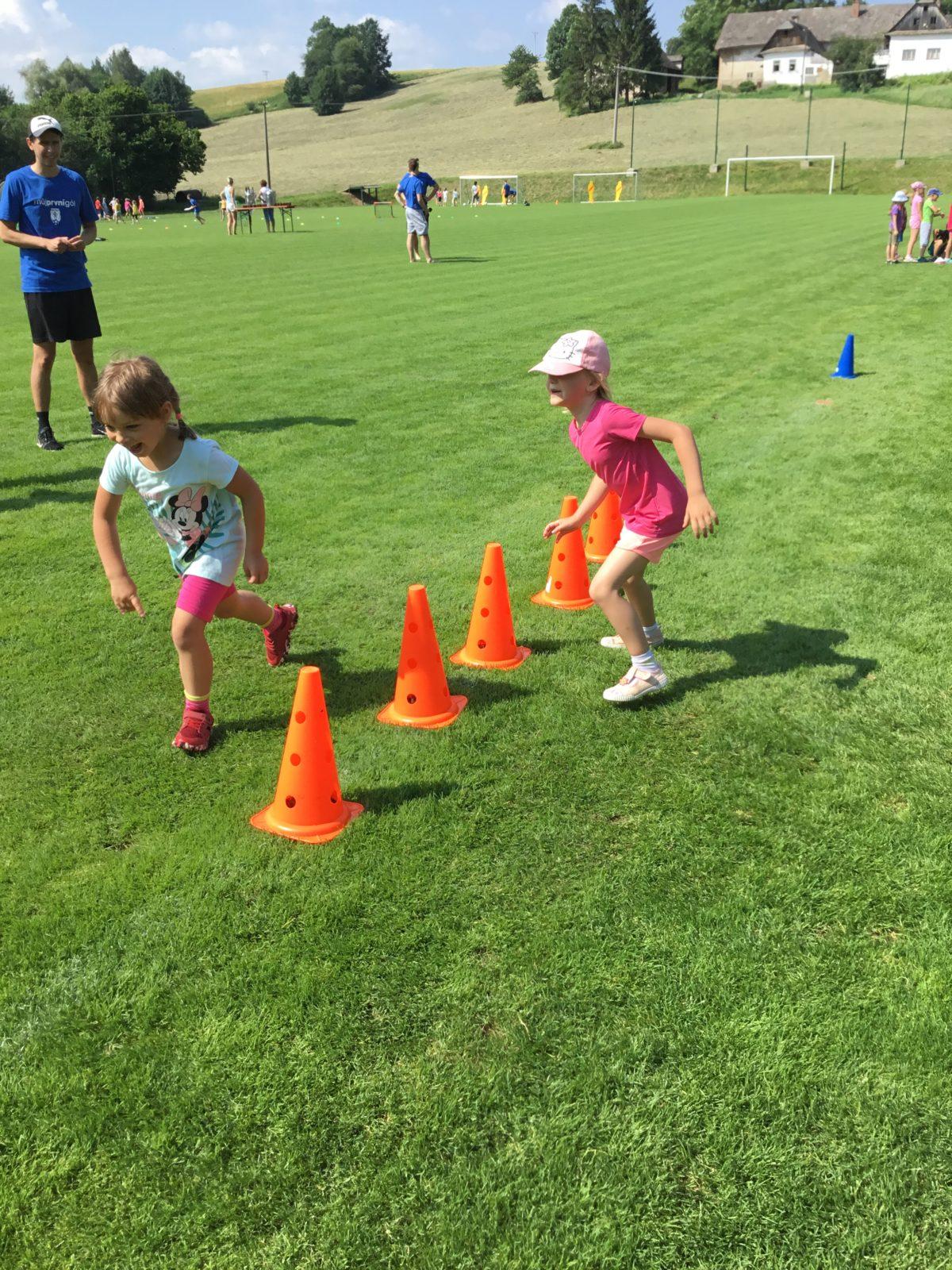 "Fotbalová hvězdička" - 63