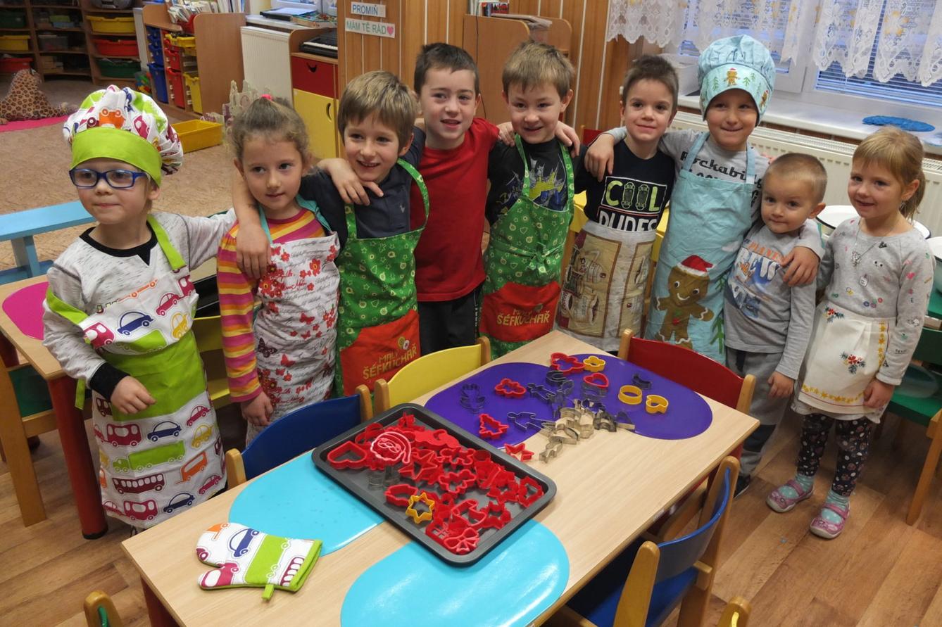 Pečení perníčků 27.11.2018 - 2