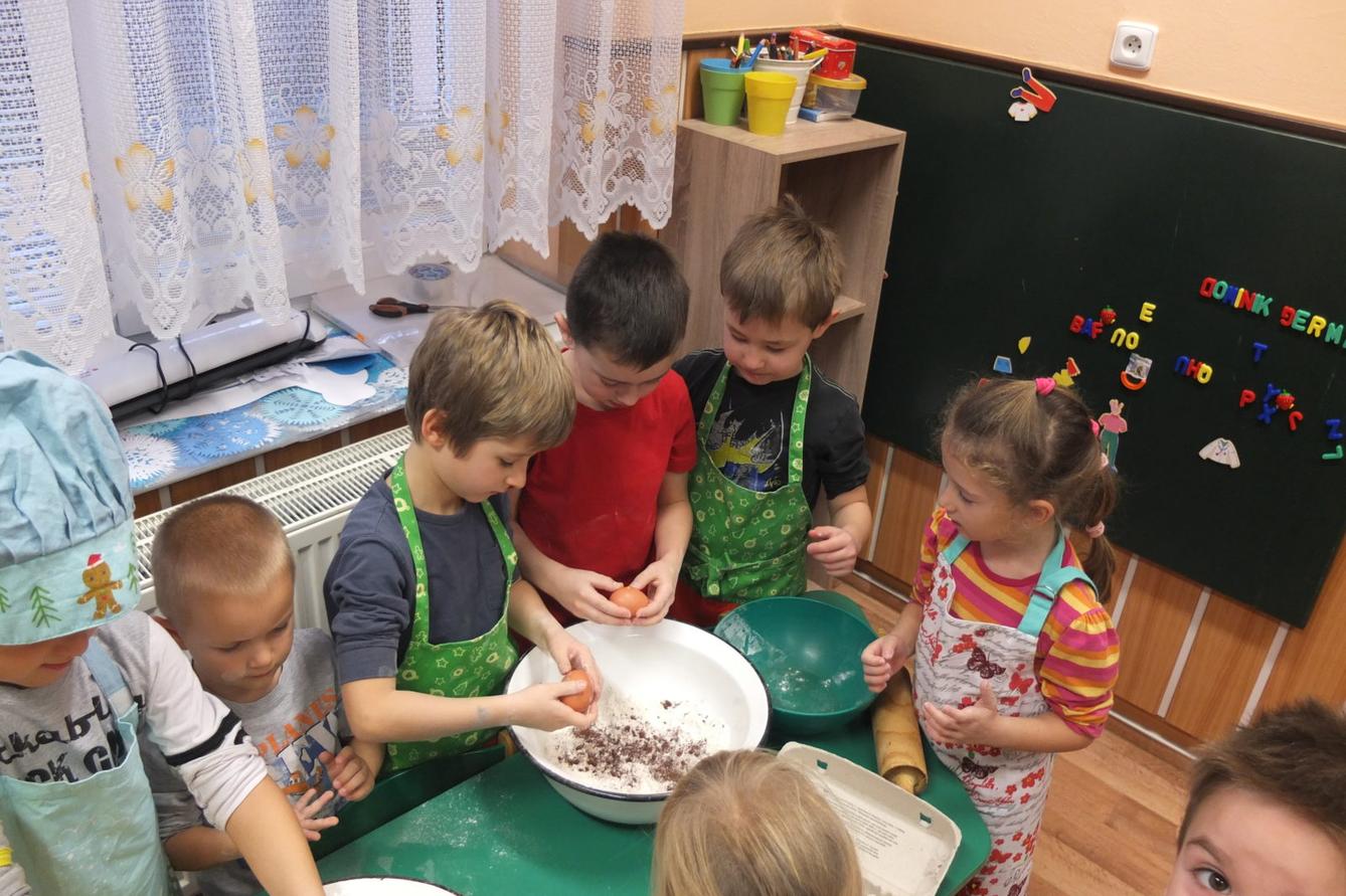 Pečení perníčků 27.11.2018 - 7